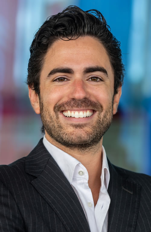 Dr. Alfonso Gil - Biography photo