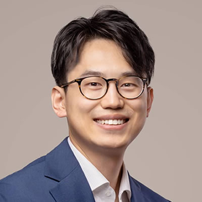 Dr. Junving Li