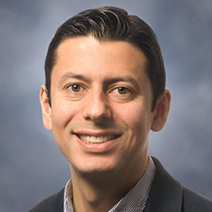 Dr Julian Conejo