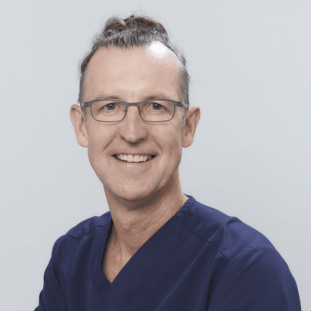Dr. Riaan Wolfaardt